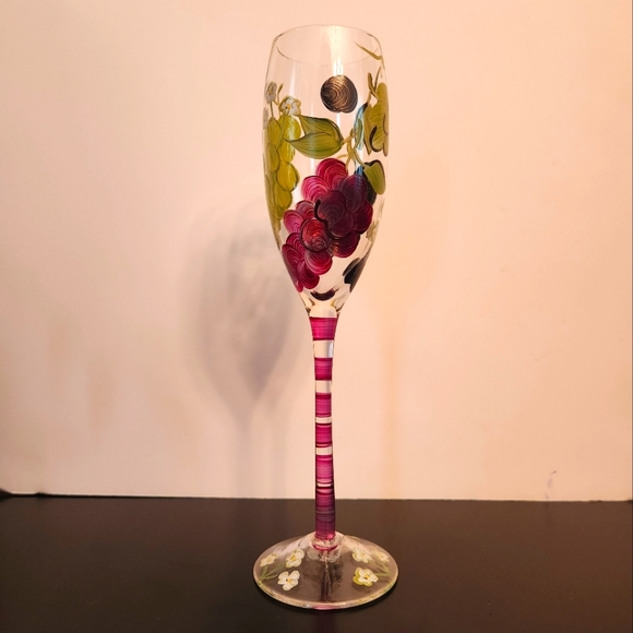 Vintage Grape Decorated Wine Glass - Picture 3 of 11